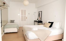 Soar Home I Urban Nest - Near Airport & Green Park